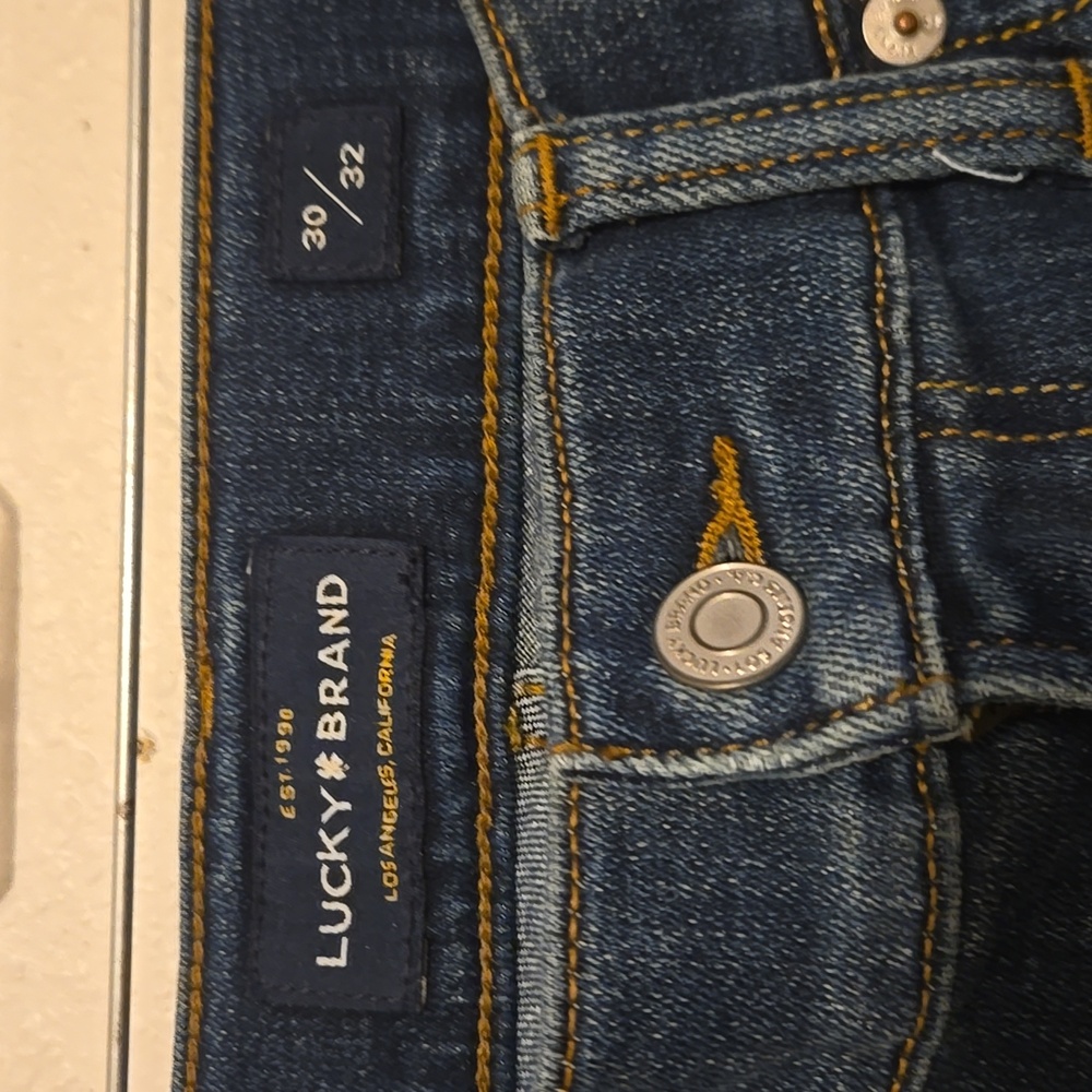 Mens Lucky Brand Dark Blue Straight Leg Jeans - Picture 2 of 6
